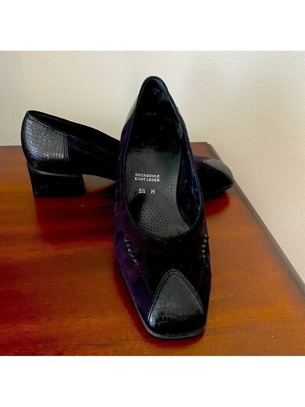 Ara Black Suede Reptile Leather Pumps Size 8